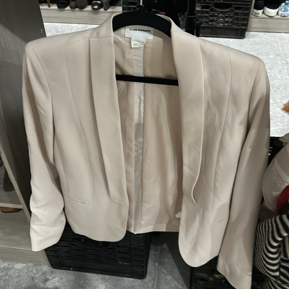 Club Monaco beige jacket 📌 stained,‎ I didn’t try to clean